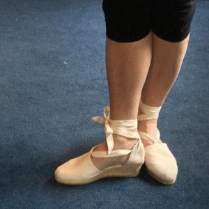 Vintage Boston Accent Summer Wedge